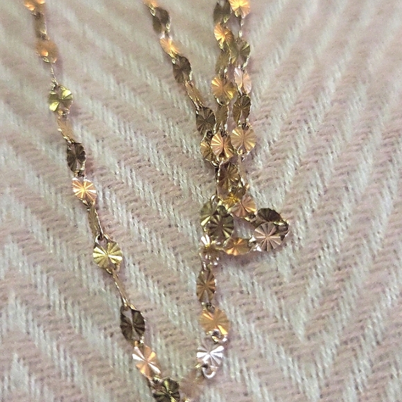 Elegant Gold On .925 Silver Necklace - Picture 3 of 6